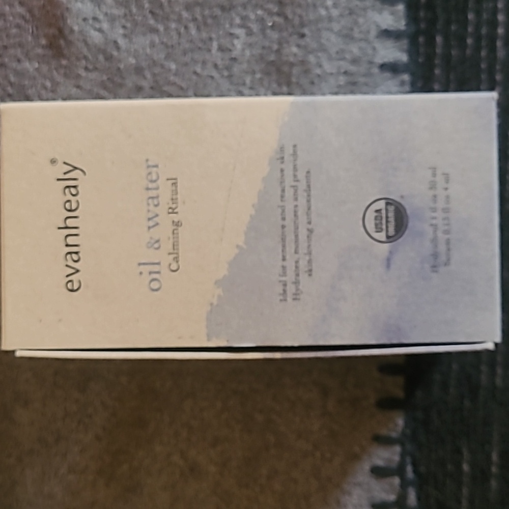 Evanhealy oil &  water calming ritual